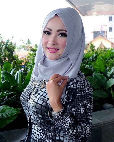 tante vcs|semua tentang jilbab gen.3